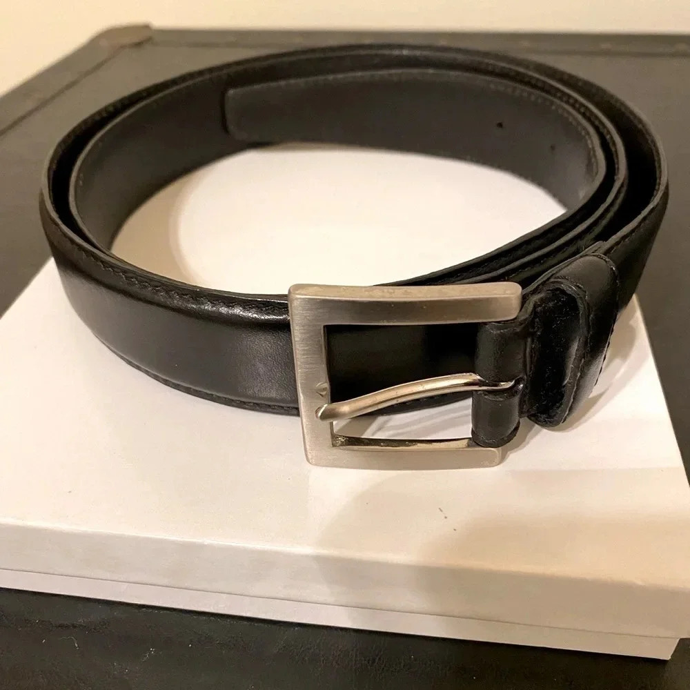 Calvin Klein Men’s Black Leather Belt, Size 42
